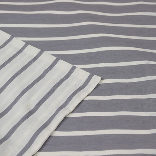 Contrast Print on Reverse