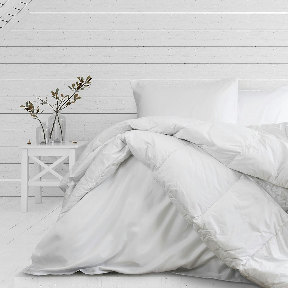 Ardor Hotel Luxury Quilt 300GSM on the bedroom