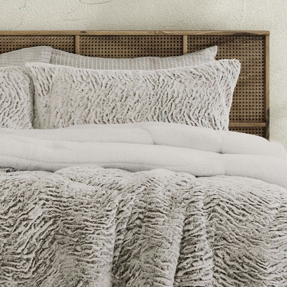 Ardor Boudoir Faux Fur Sherpa 3PCE Comforter Set