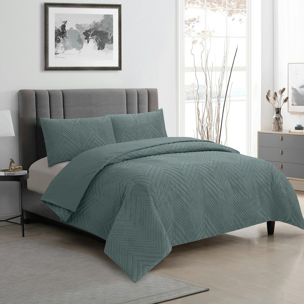 Ardor Boudoir Chateau Microfibre Quilt Cover Set
