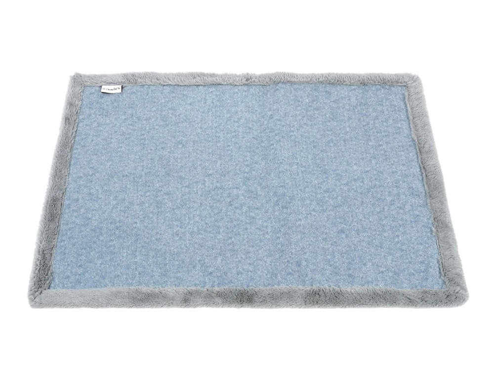 Charlie's Pet Reversible Faux Fur Winter Pet Blanket Bottom