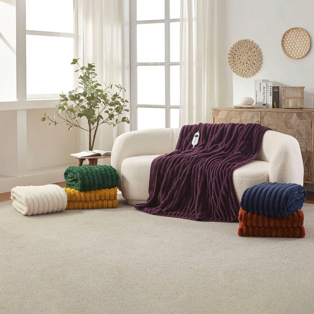 Dreamaker Chunky Embossed Fleece Reversible Heated Throw Lifestyle
