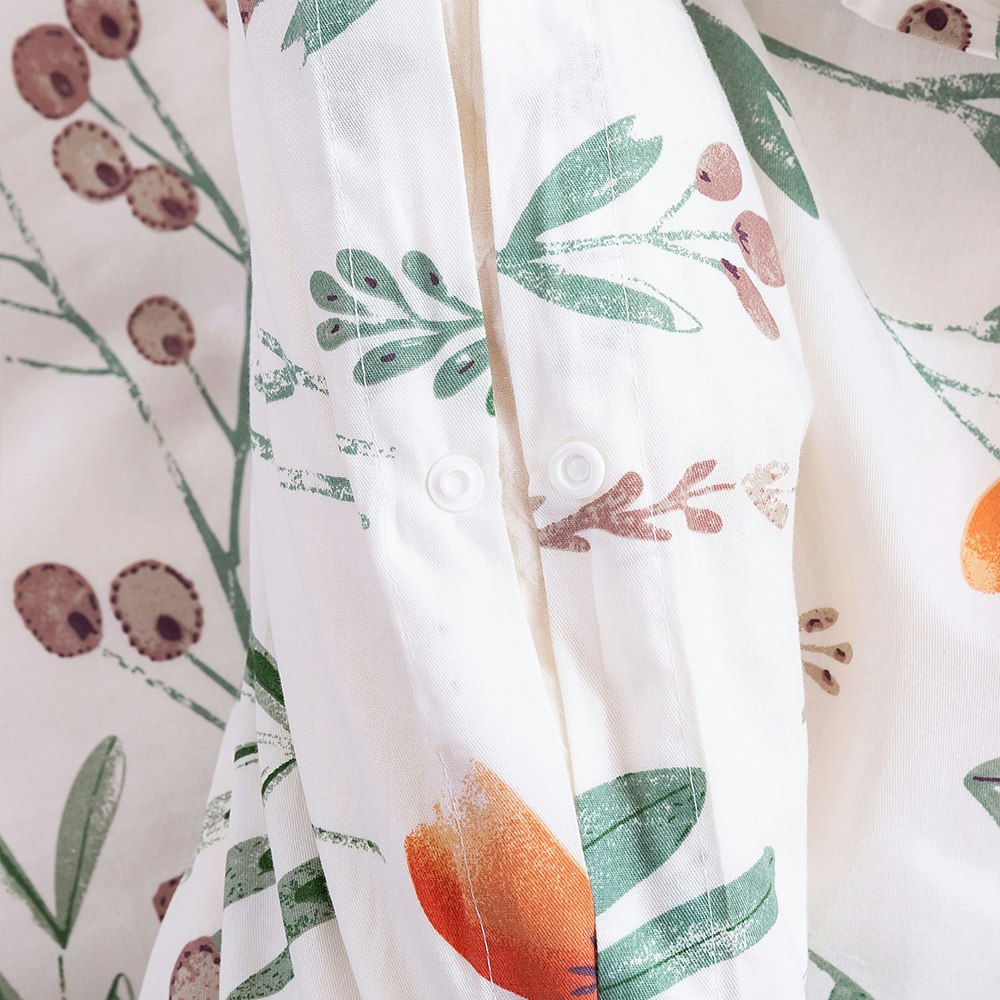 Button Closures on Quilt cover