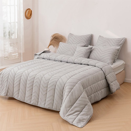 Dreamaker Lennox Chevron 6 Piece Comforter Set