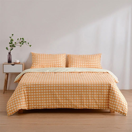 Dreamaker Micro Flannel Reversible Grid Quilt Cover Set Bedroom