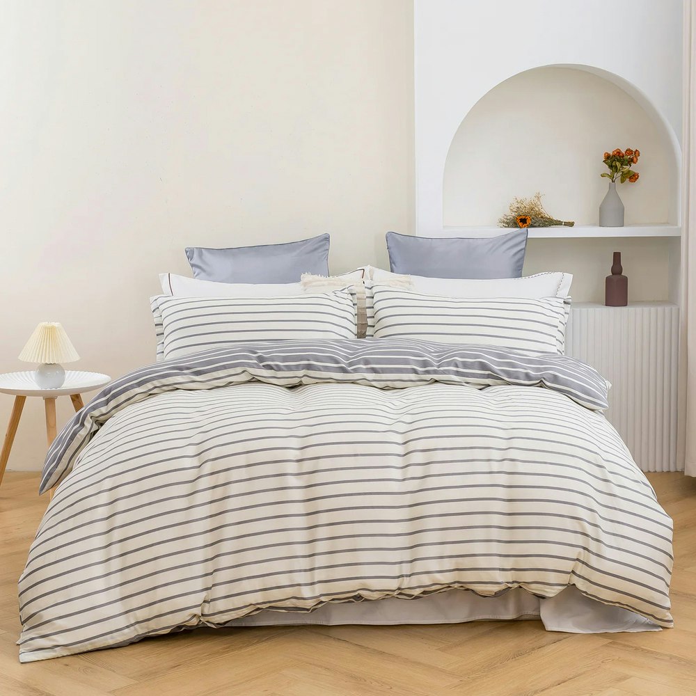 Dreamaker Miller Stripe 100% Cotton Reversible Quilt Cover Set