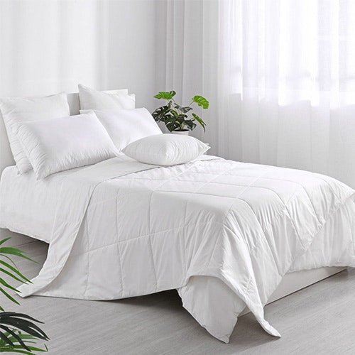 Dreamaker Summer Lightweight Australian Wool Quilt 250 GSM