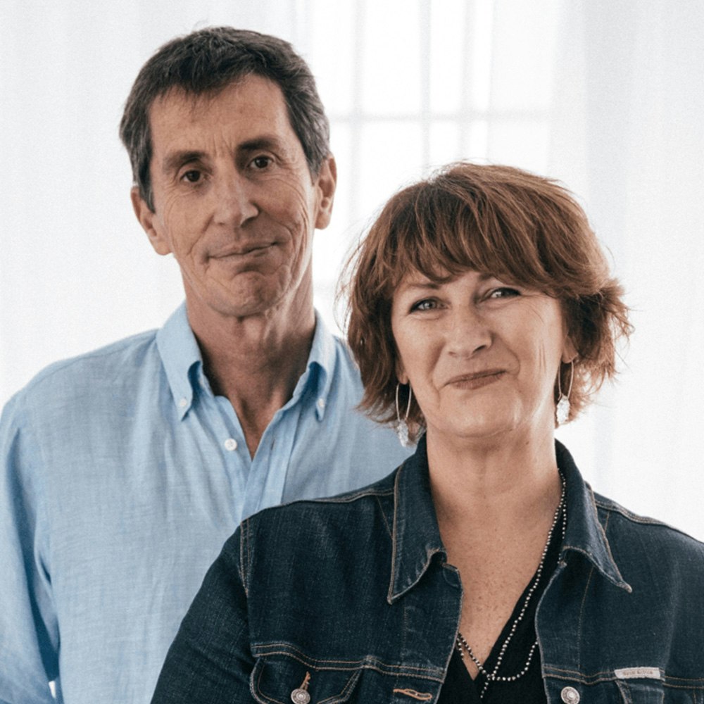 Founders of ecoLinen