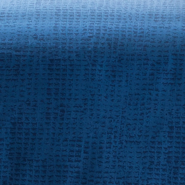 Horizon-inspired ombré print in tonal blue hues