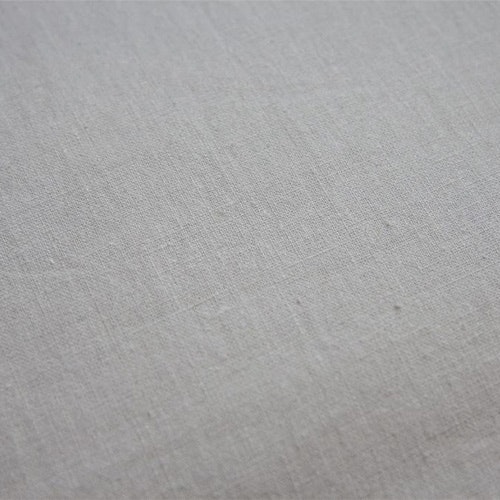 Plain dyed