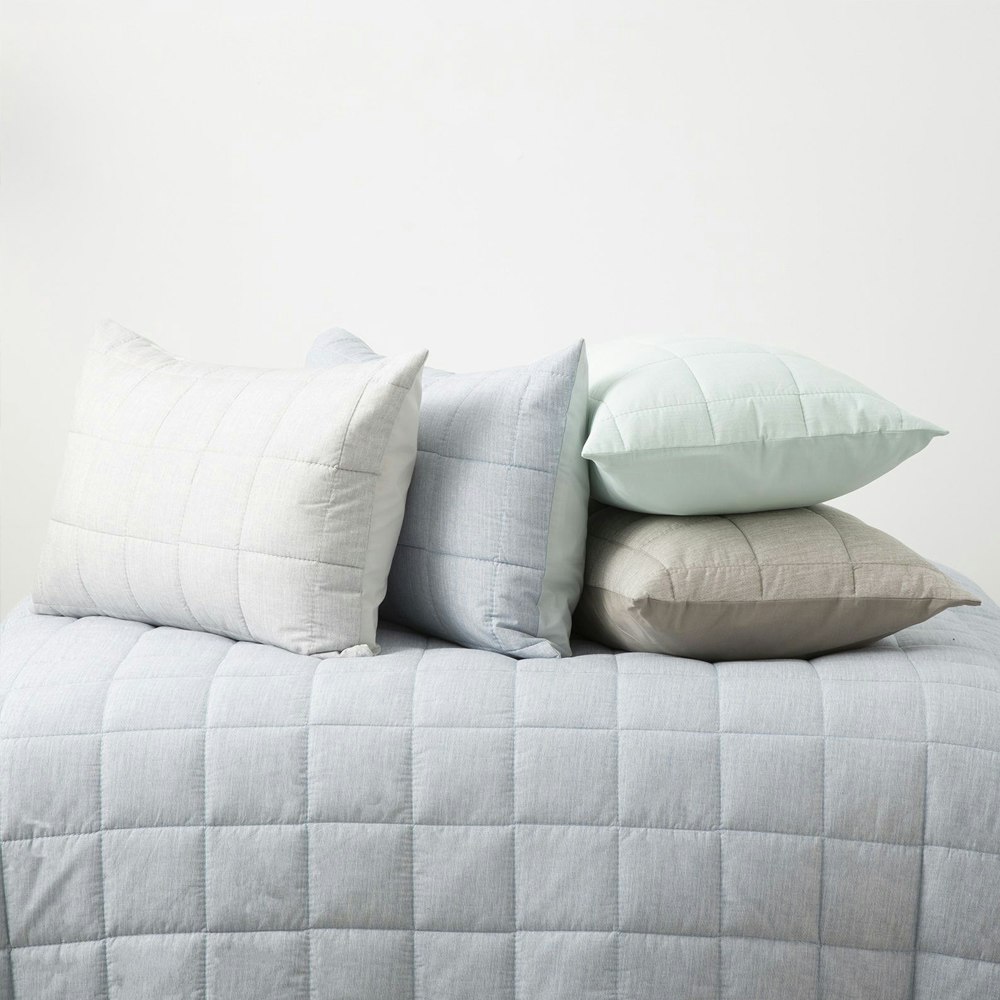 Park Avenue Paradis Washed Chambray Quilted Quilt Cover set