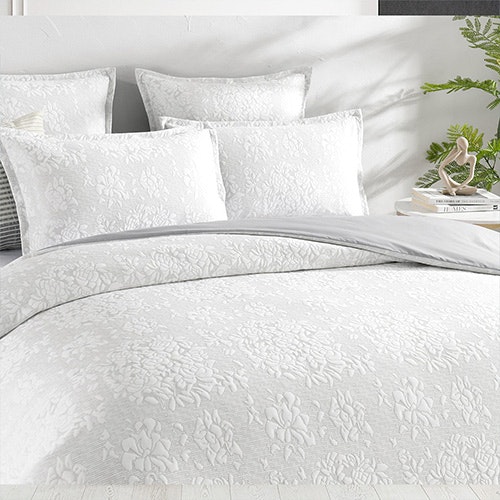 Renee Taylor Chloe Jersey Jacquard Quilt Cover Set