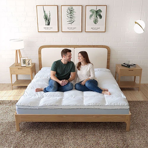 Royal Comfort Luxury Bamboo and Microfibre Mattress Topper 1000 GSM 2