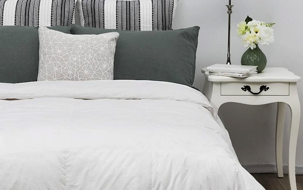 Tontine Luxe Australian 80/20 Feather and Down All Seasons Quilt