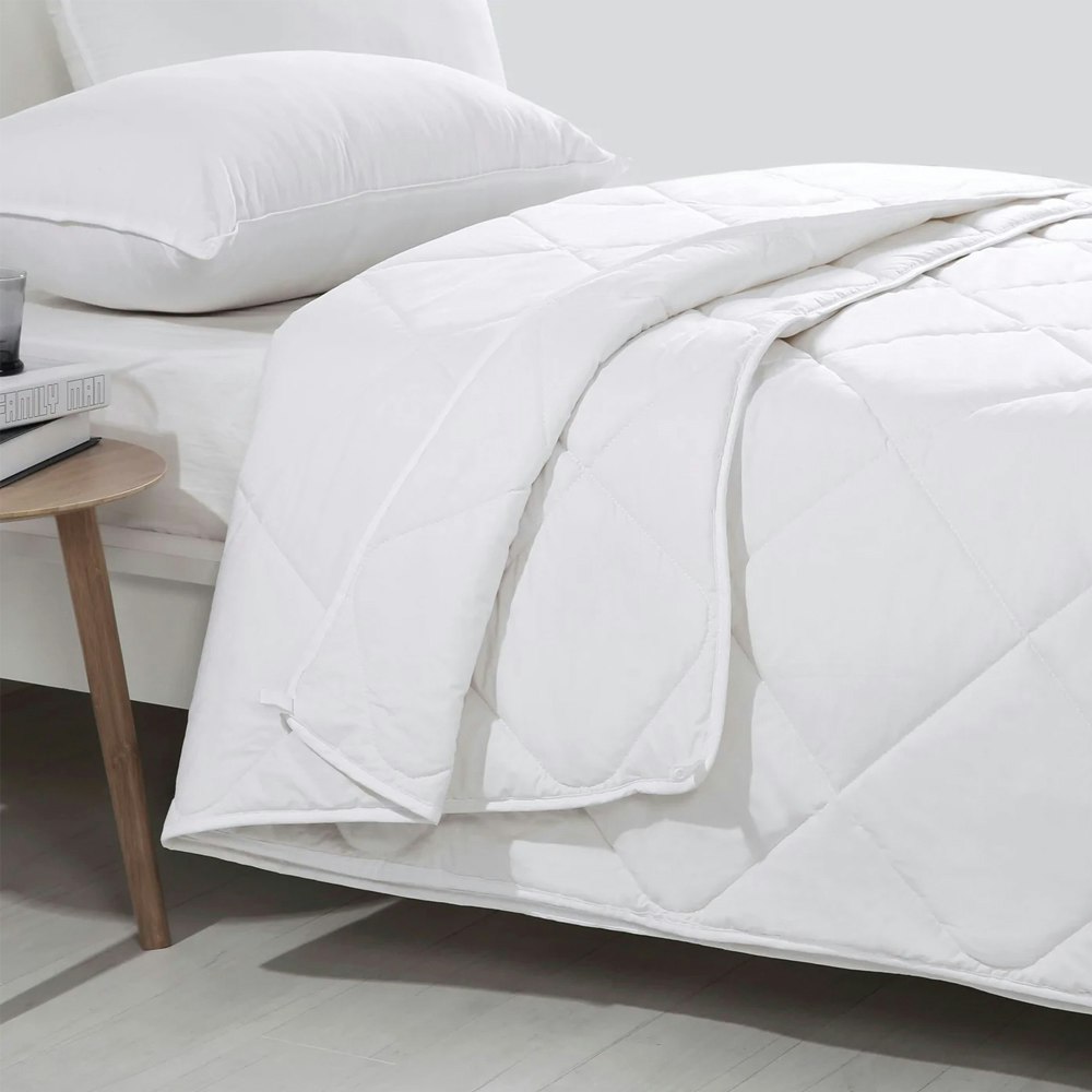 Wooltara Luxury Four Season Two Layer Washable Australian Wool Quilt Packaging
