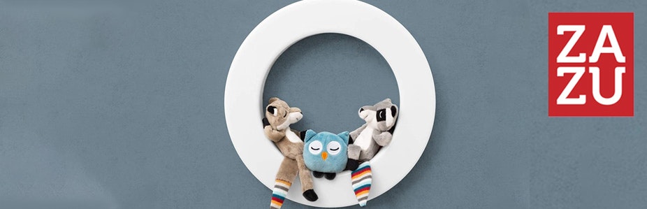ZAZU Wall Light with Plush Toys Banner
