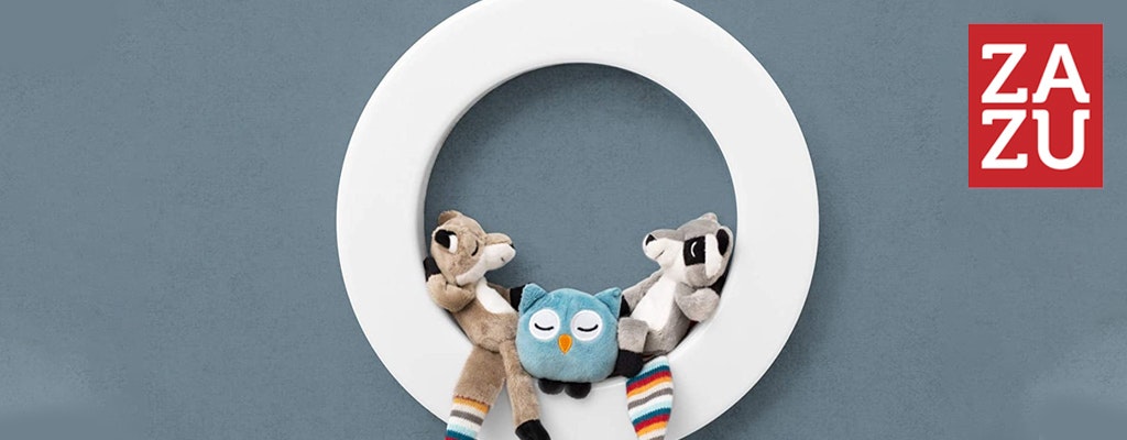 ZAZU Wall Light with Plush Toys Banner