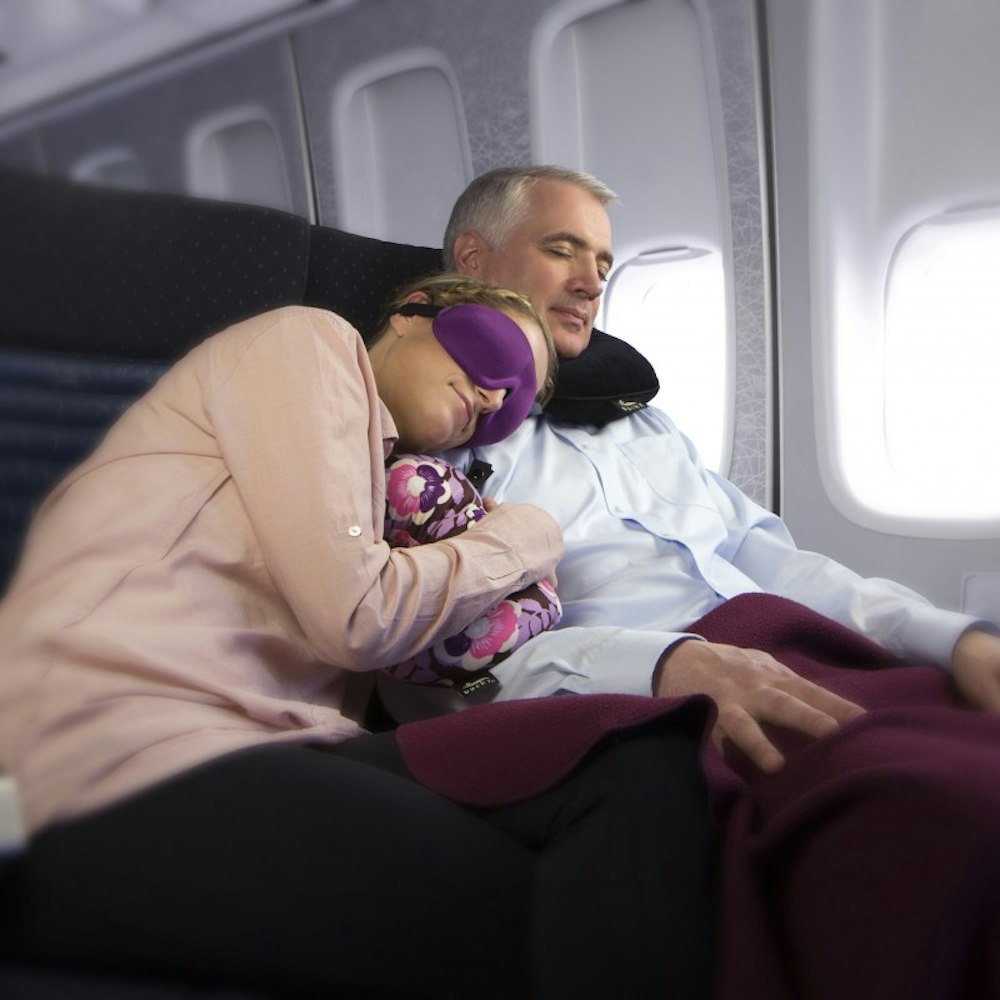 40 Blinks Black Sleep Mask Plane