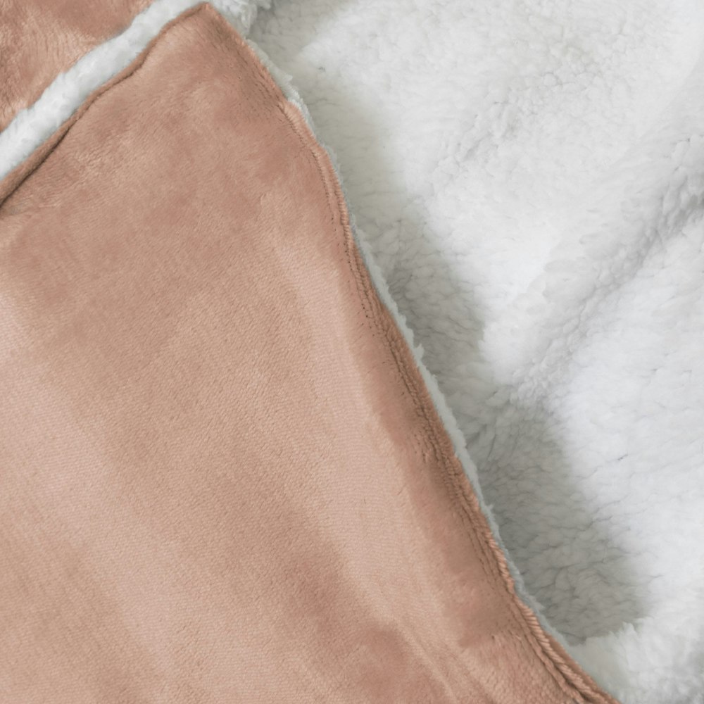 Ardor Home Foot Pocket Blanket Blush 3