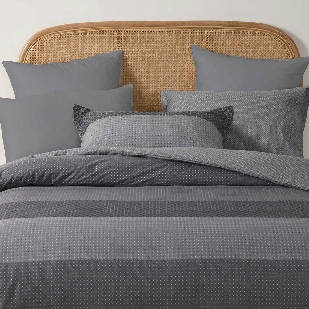 Dreamaker Aster 100% Cotton Reversible Quilt Cover Set