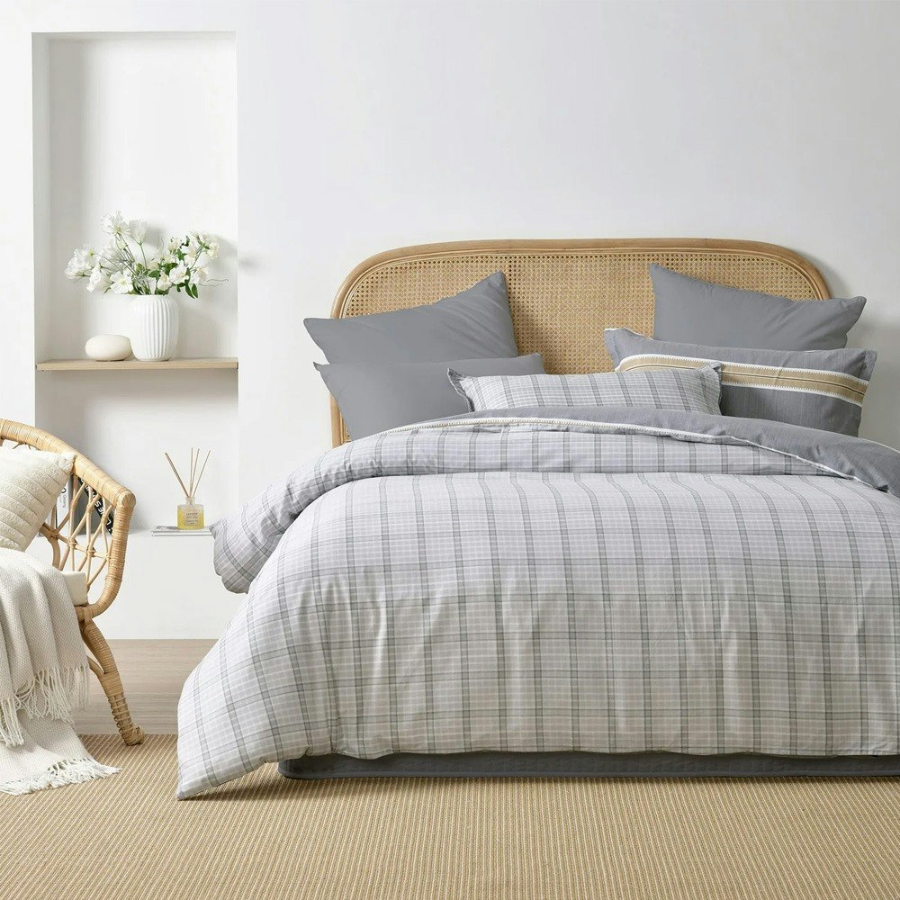Dreamaker Avery 100% Cotton Reversible Quilt Cover Set
