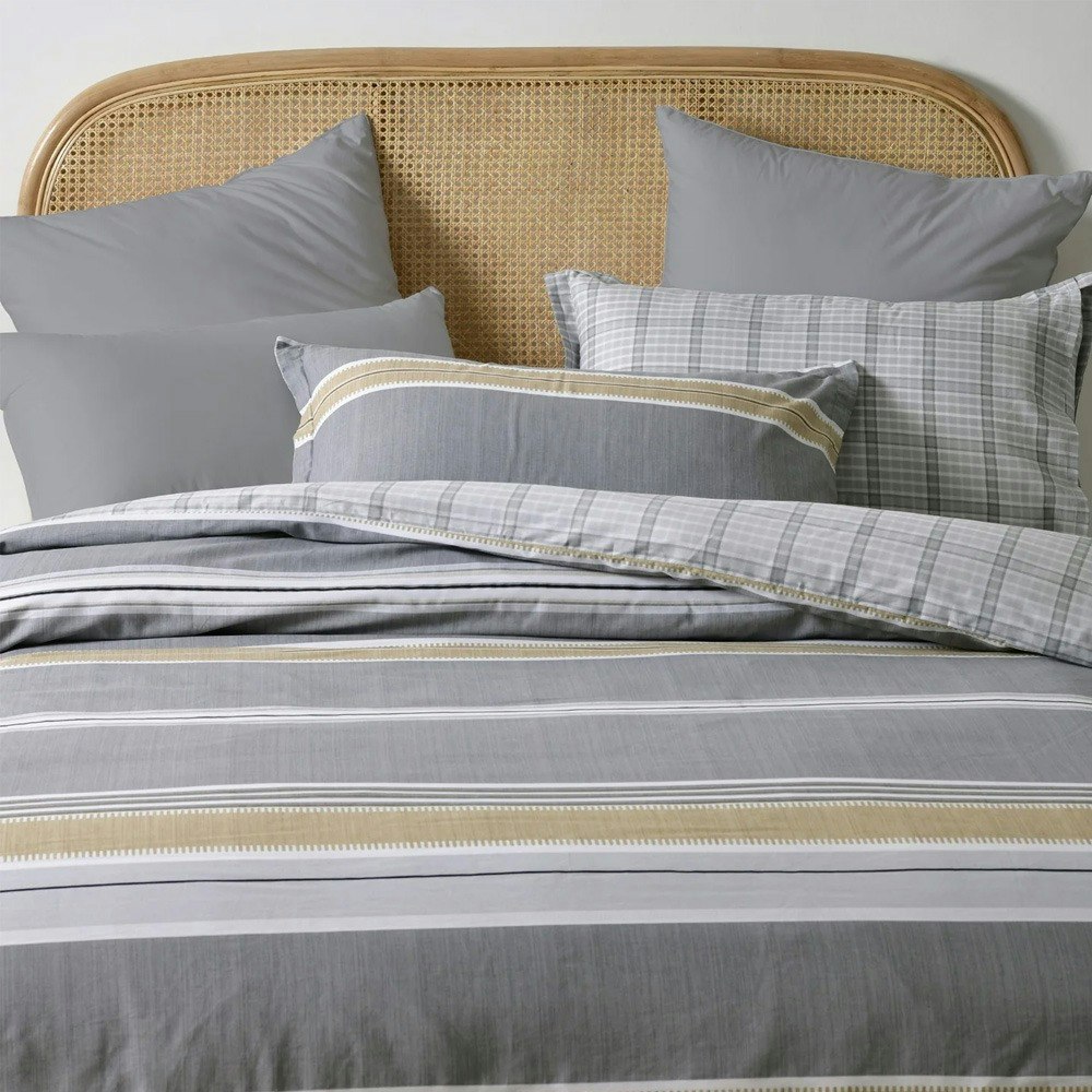 Dreamaker Avery 100% Cotton Reversible Quilt Cover Set
