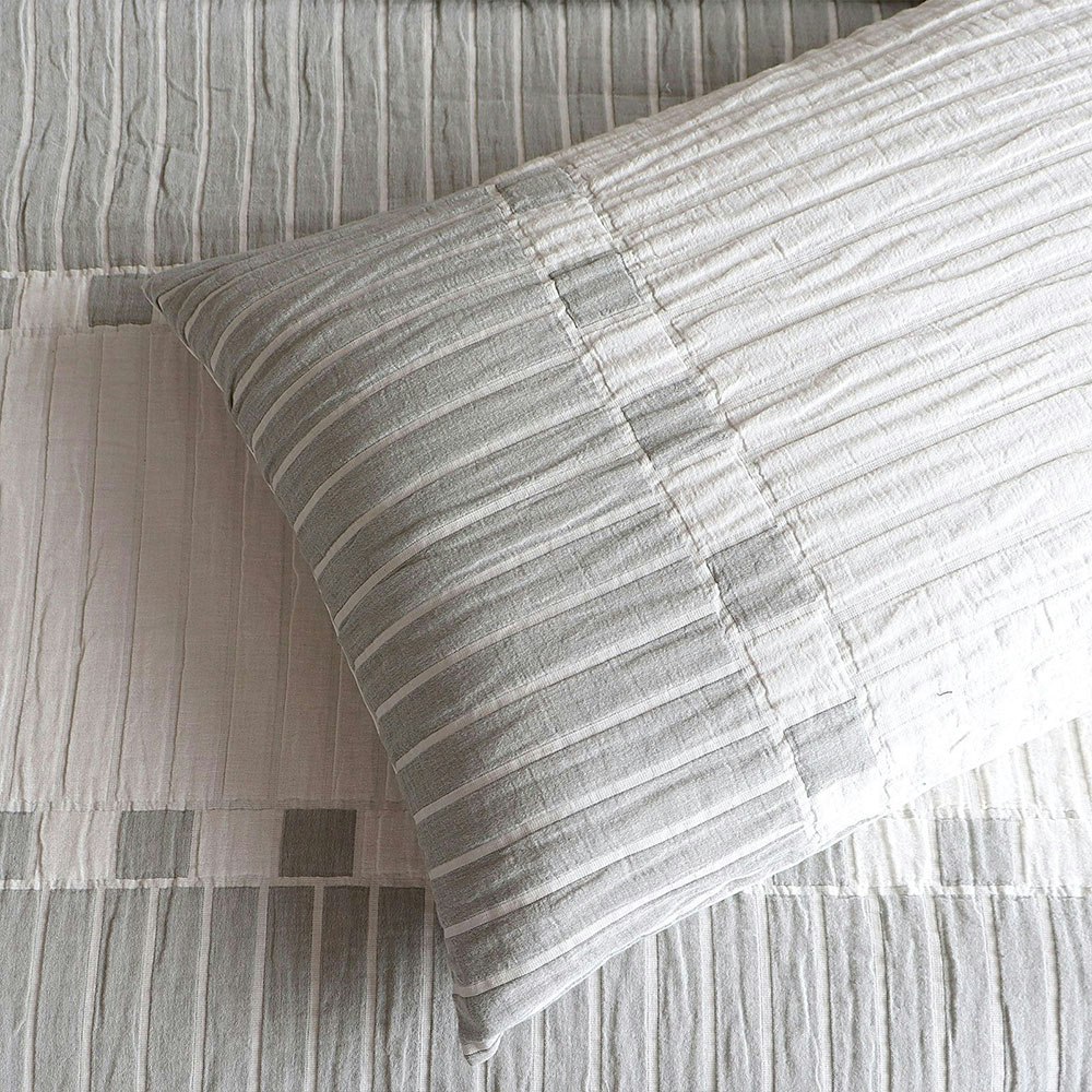 Renee Taylor Brooks Jacquard Quilt Cover Set 4