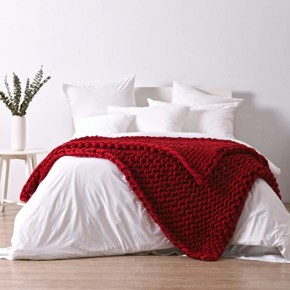 Serene Hand Woven Chunky Knit Calming Weighted Blanket Burgundy