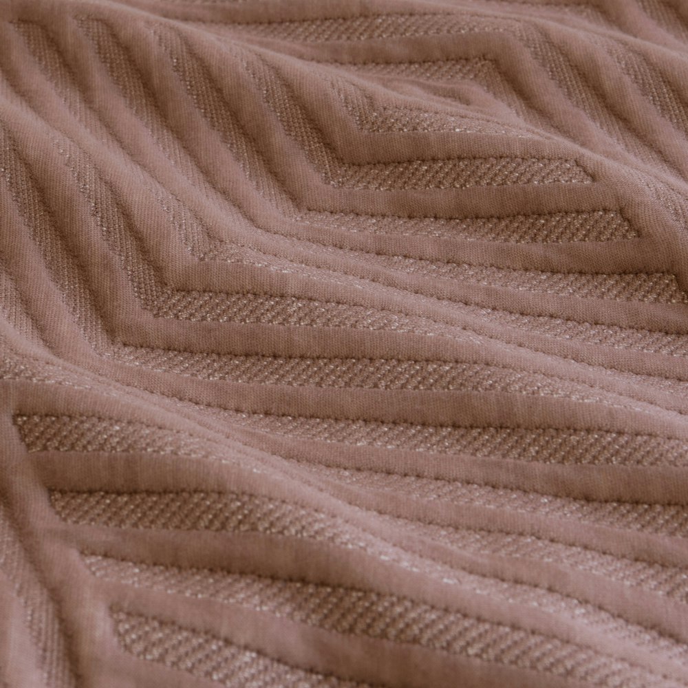 Ardor Boudoir Alton Jacquard Quilt Cover Set