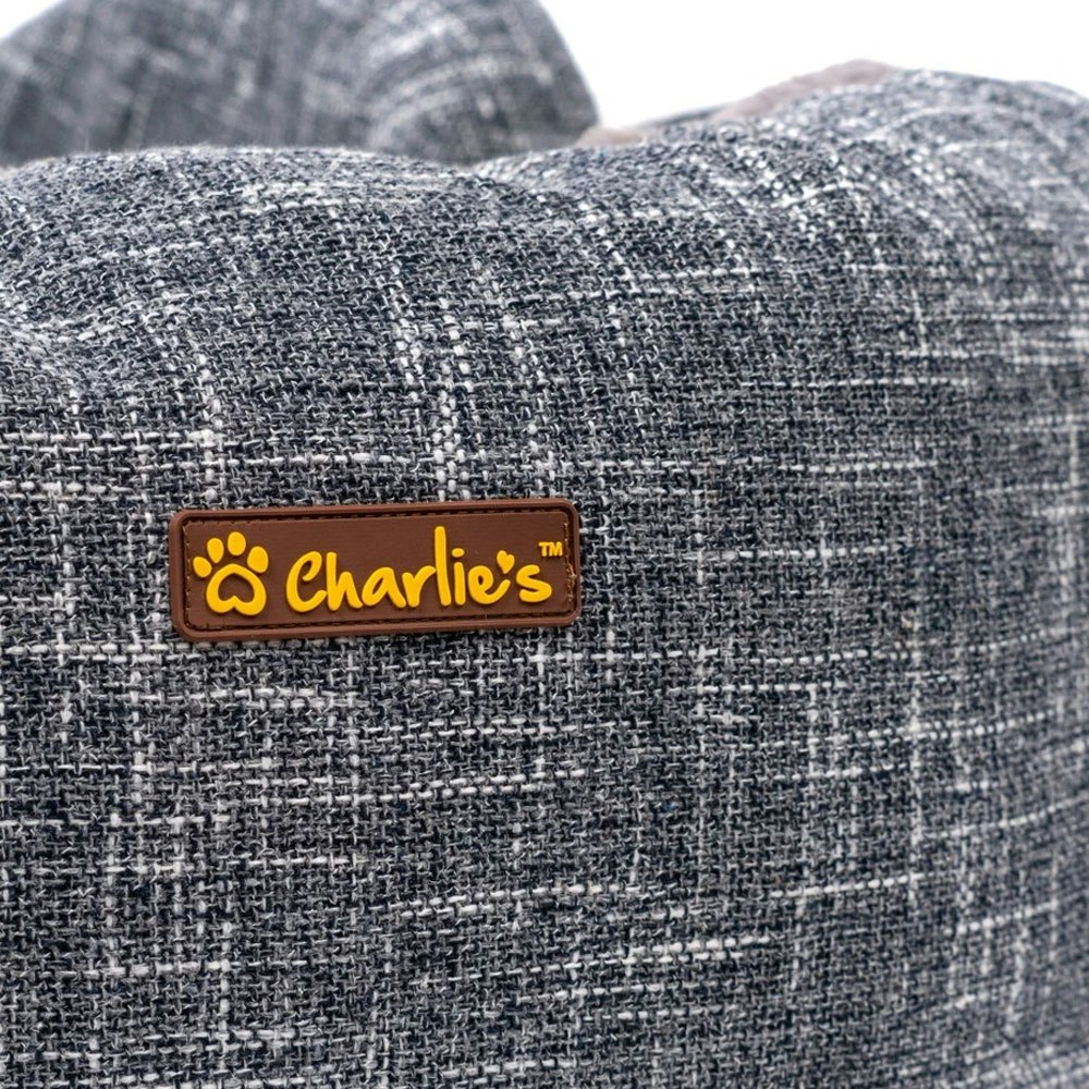 Charlie's Pet Tag