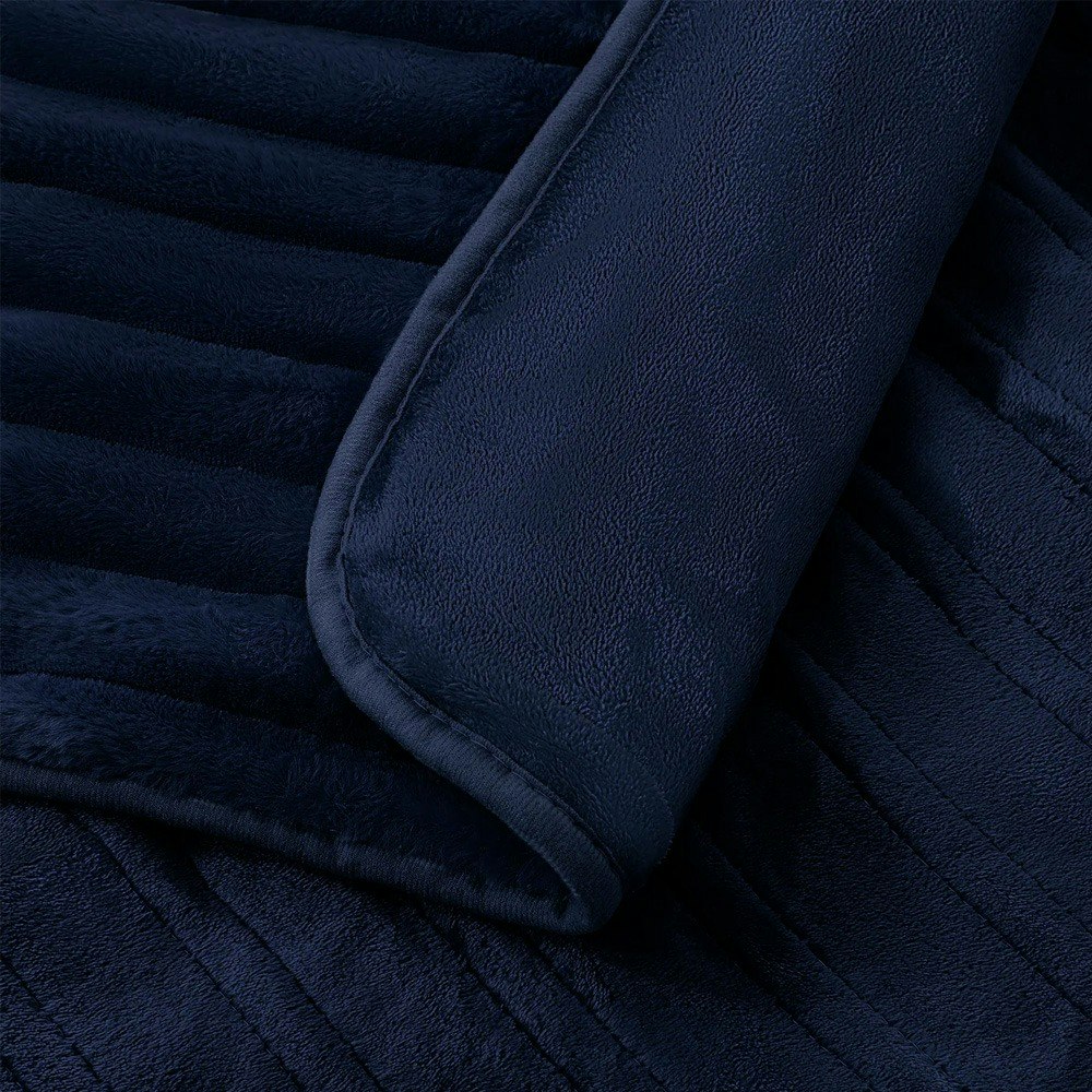 Dreamaker Chunky Embossed Fleece Reversible Heated Throw