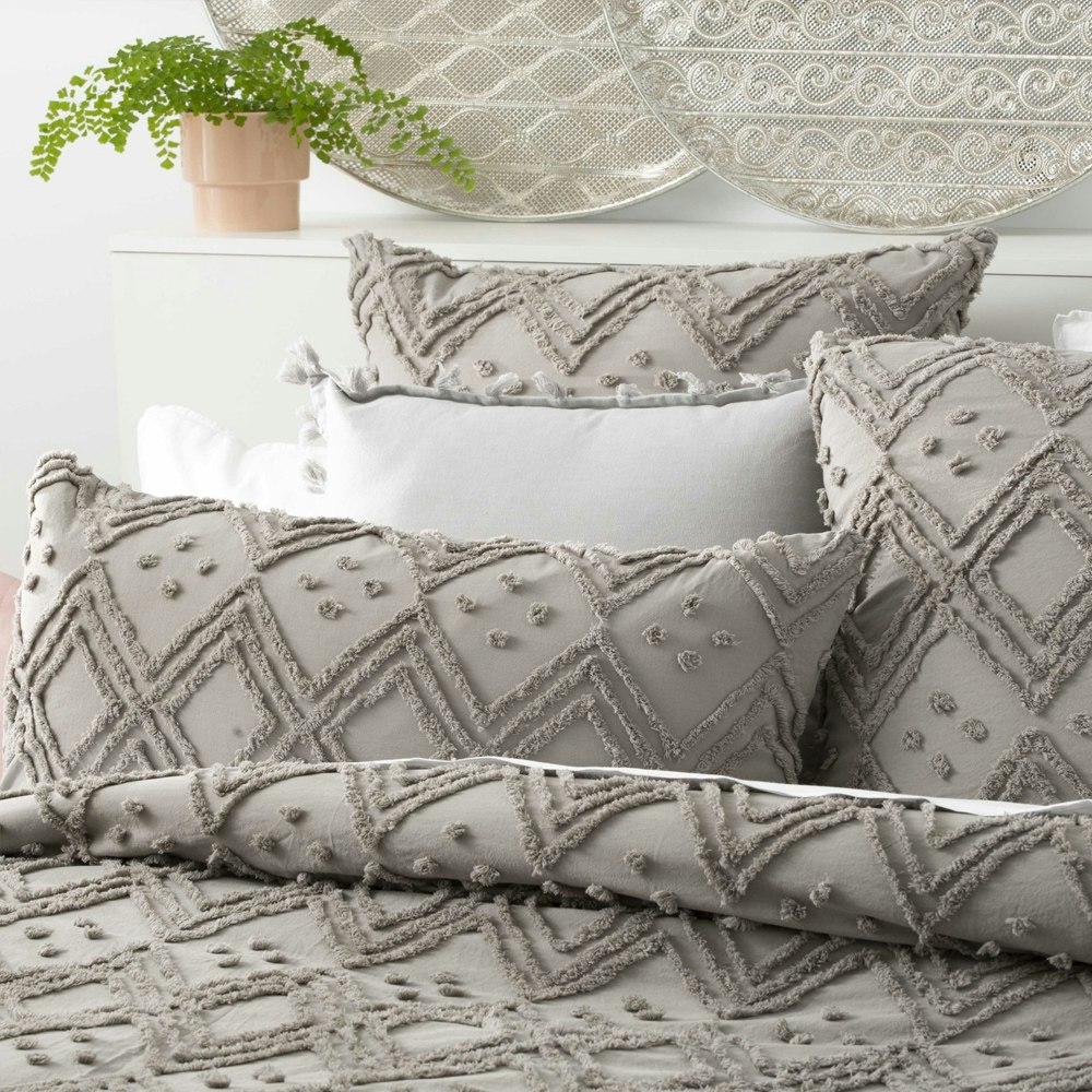Park Avenue Medallion Cotton Vintage Washed Tufted Quilt Cover Set Coal