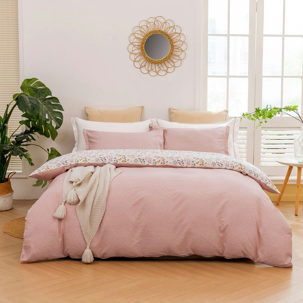 Dreamaker Cottage Flowers 100% Cotton Reversible Quilt Cover Set 2 Reversible
