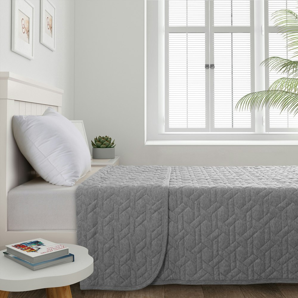 Dreamaker Cotton Jersey Quilted Blanket Grey