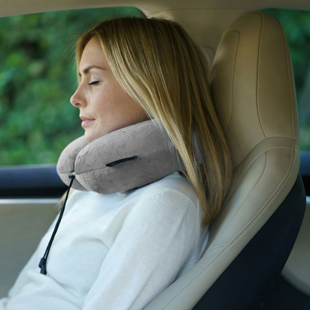 CURL™ MEMORY FOAM NECK PILLOW – Travelrest