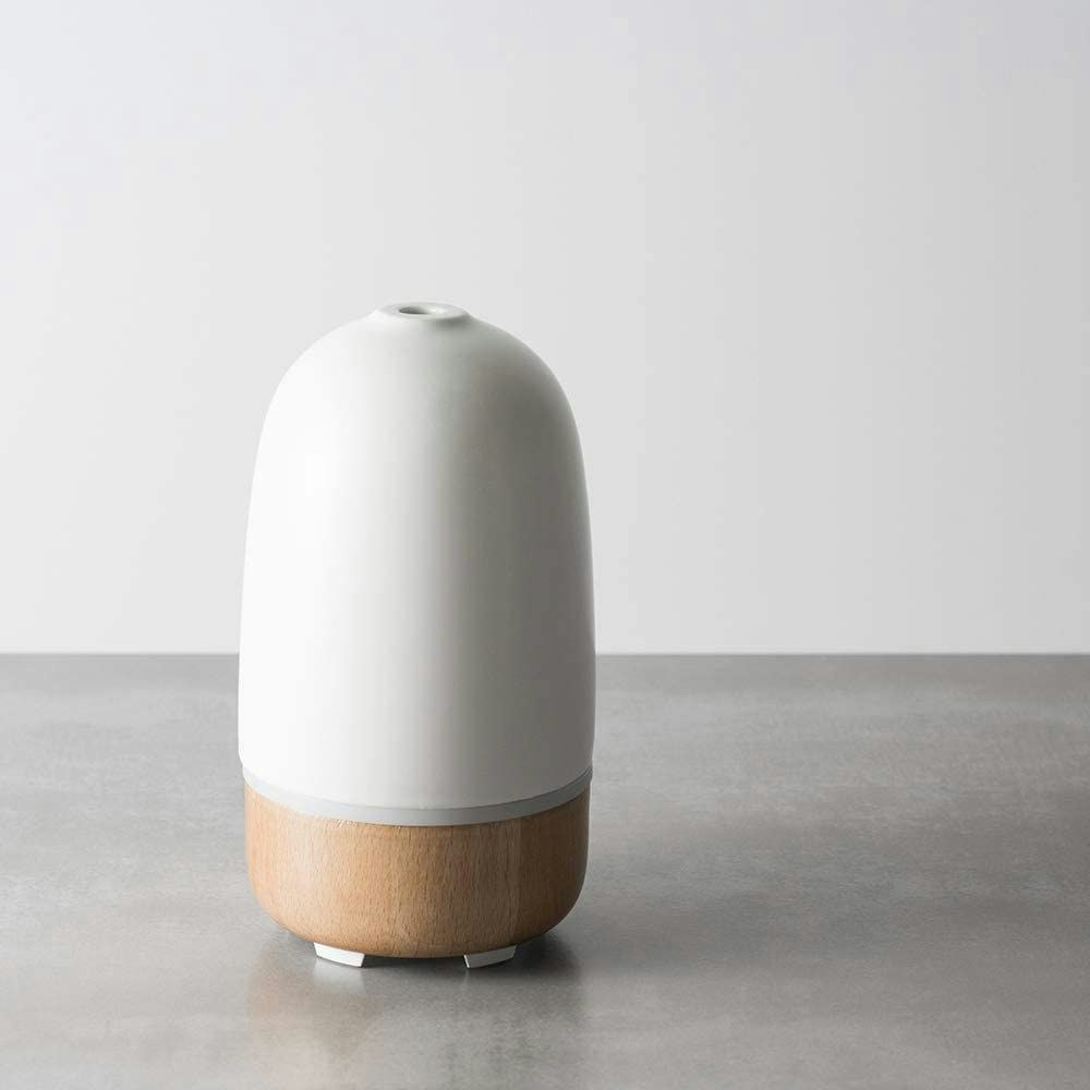 Ellia Thrive Ultrasonic Essential Oil Diffuser main product photo