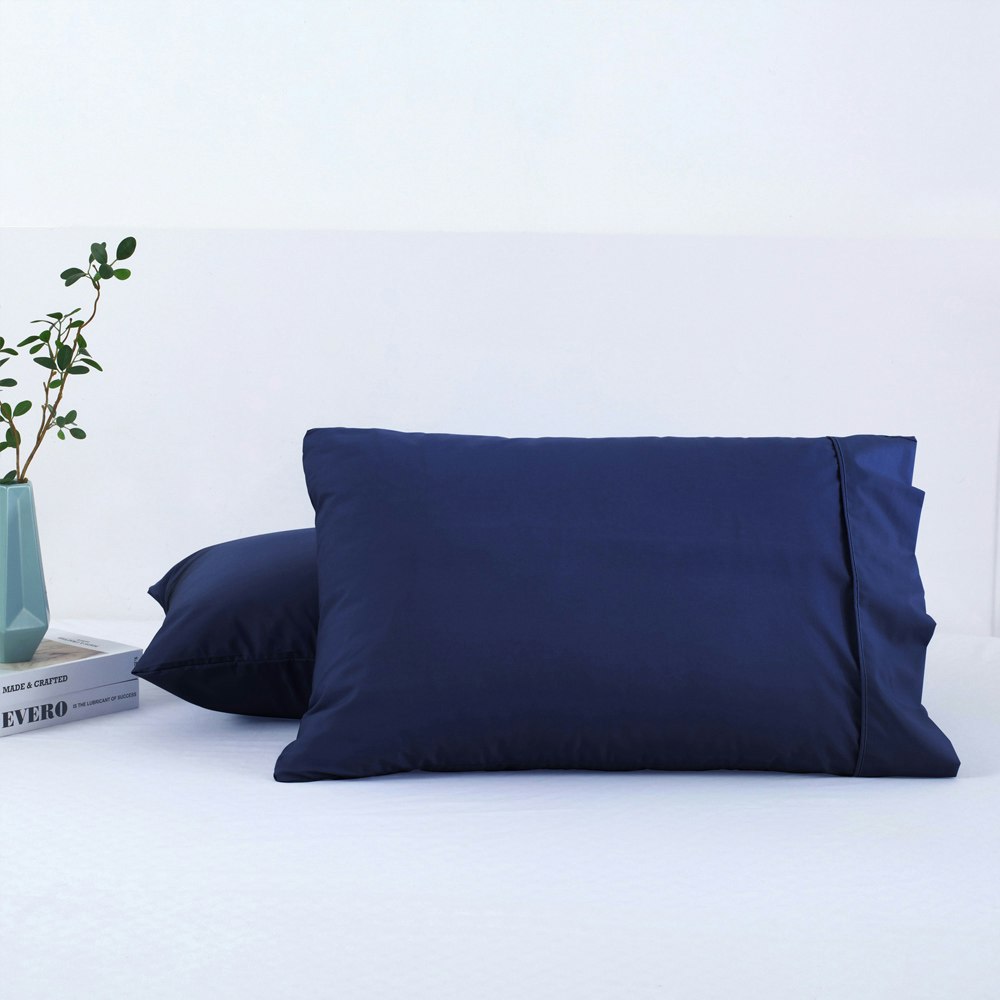 Dreamaker 250 Thread Count Standard Pillowcase