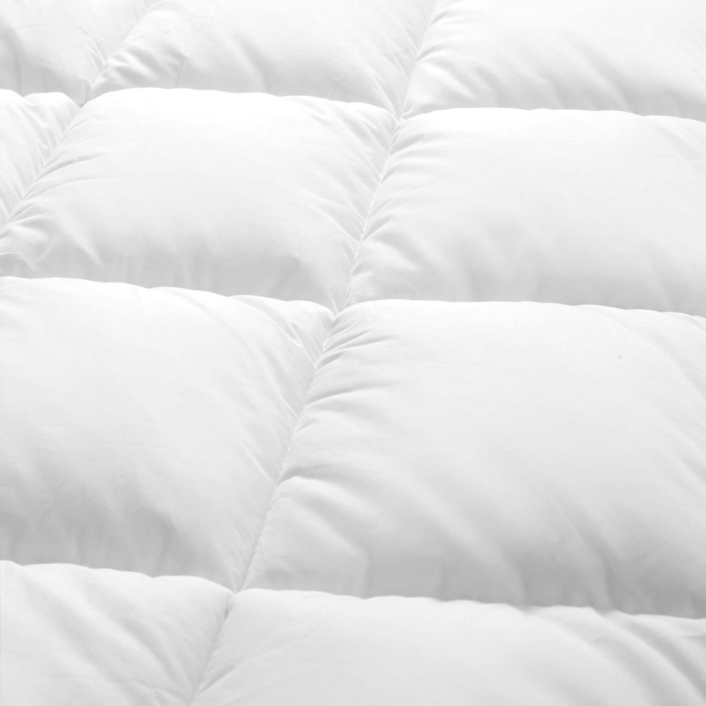 Dreamaker 800GSM Cool Breathe Memory Fibre Mattress Topper