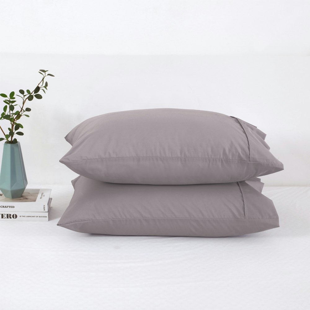 Dreamaker 250 Thread Count Standard Pillowcase