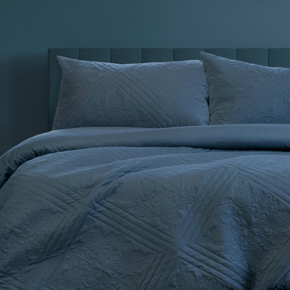 Ardor Boudoir Eddison Microfibre Quilt Cover Set