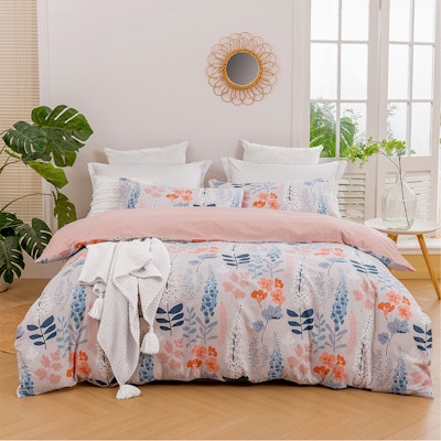 Dreamaker English Garden 100% Cotton Reversible Quilt Cover Set
