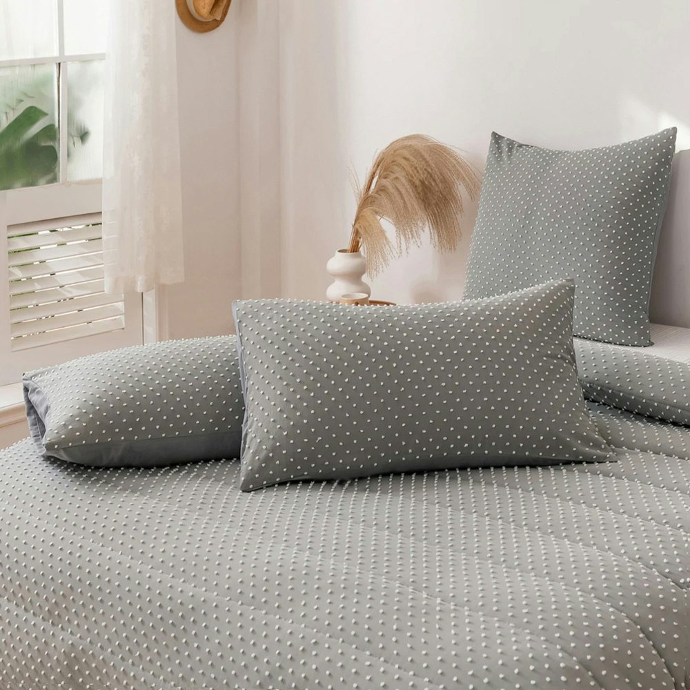 Dreamaker Finley Dot 6 Piece Comforter Set