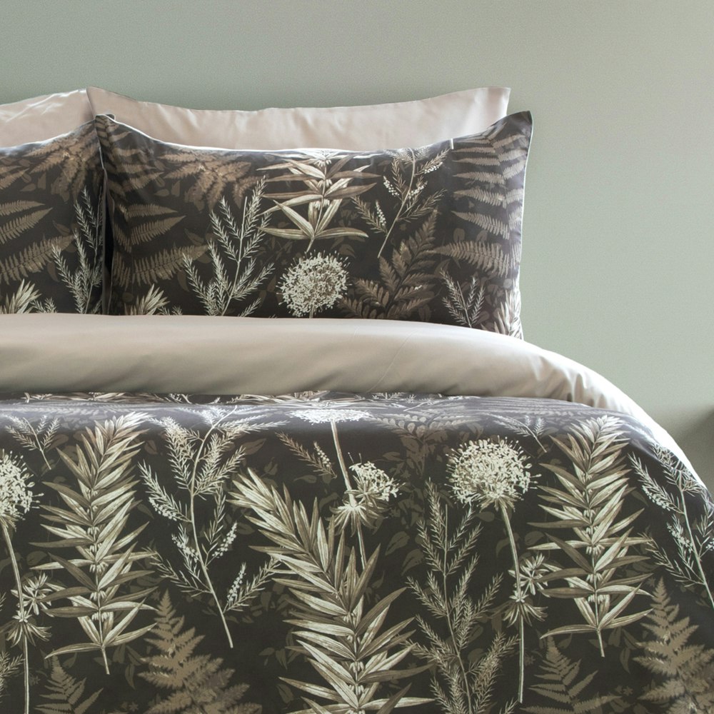 Ardor Boudoir Fir Printed Microfibre Quilt Set