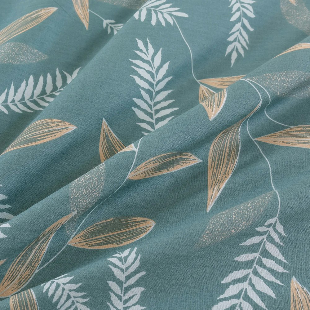 Dreamaker Foxtail 100% Cotton Reversible Quilt Cover Set
