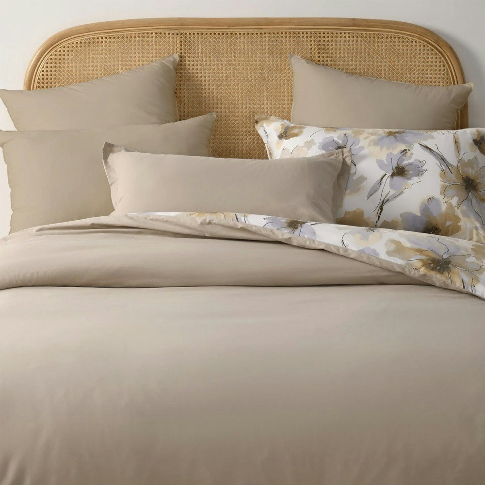 Dreamaker Gallina 100% Cotton Reversible Quilt Cover Set