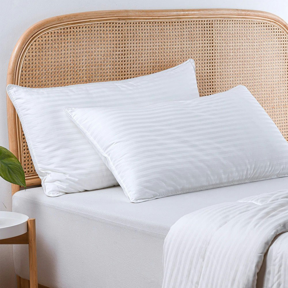 Dreamaker Hotel Collection Microfibre King Twin Pack Pillow
