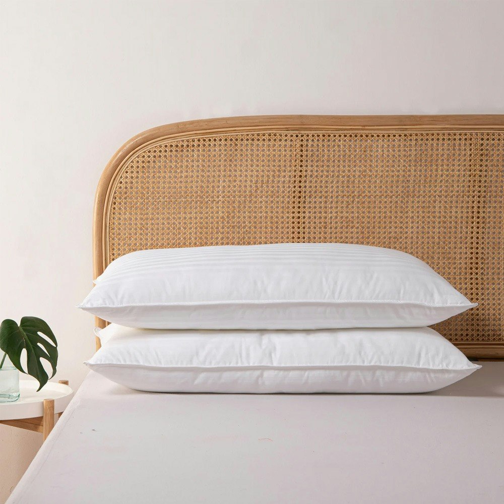 Dreamaker Hotel Collection Microfibre King Twin Pack Pillow