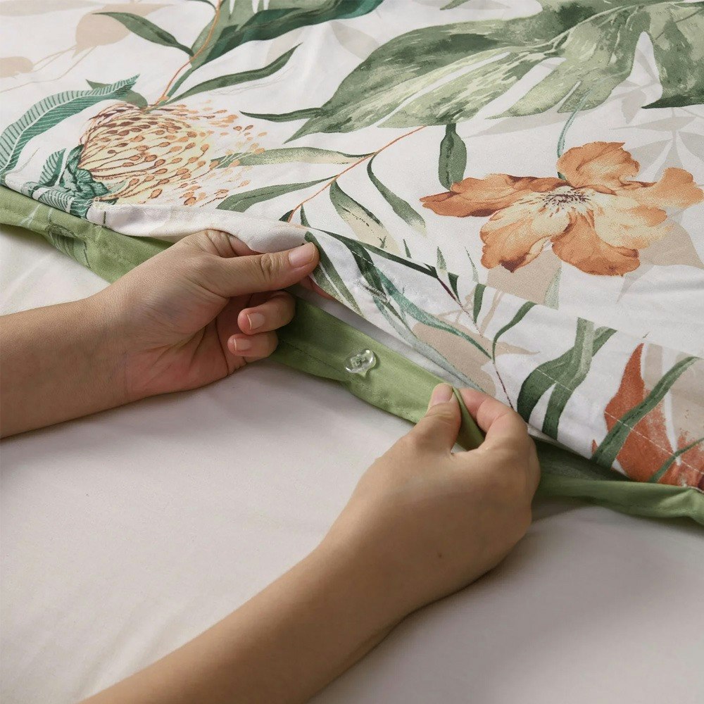 Dreamaker Isla 100% Cotton Reversible Quilt Cover Set
