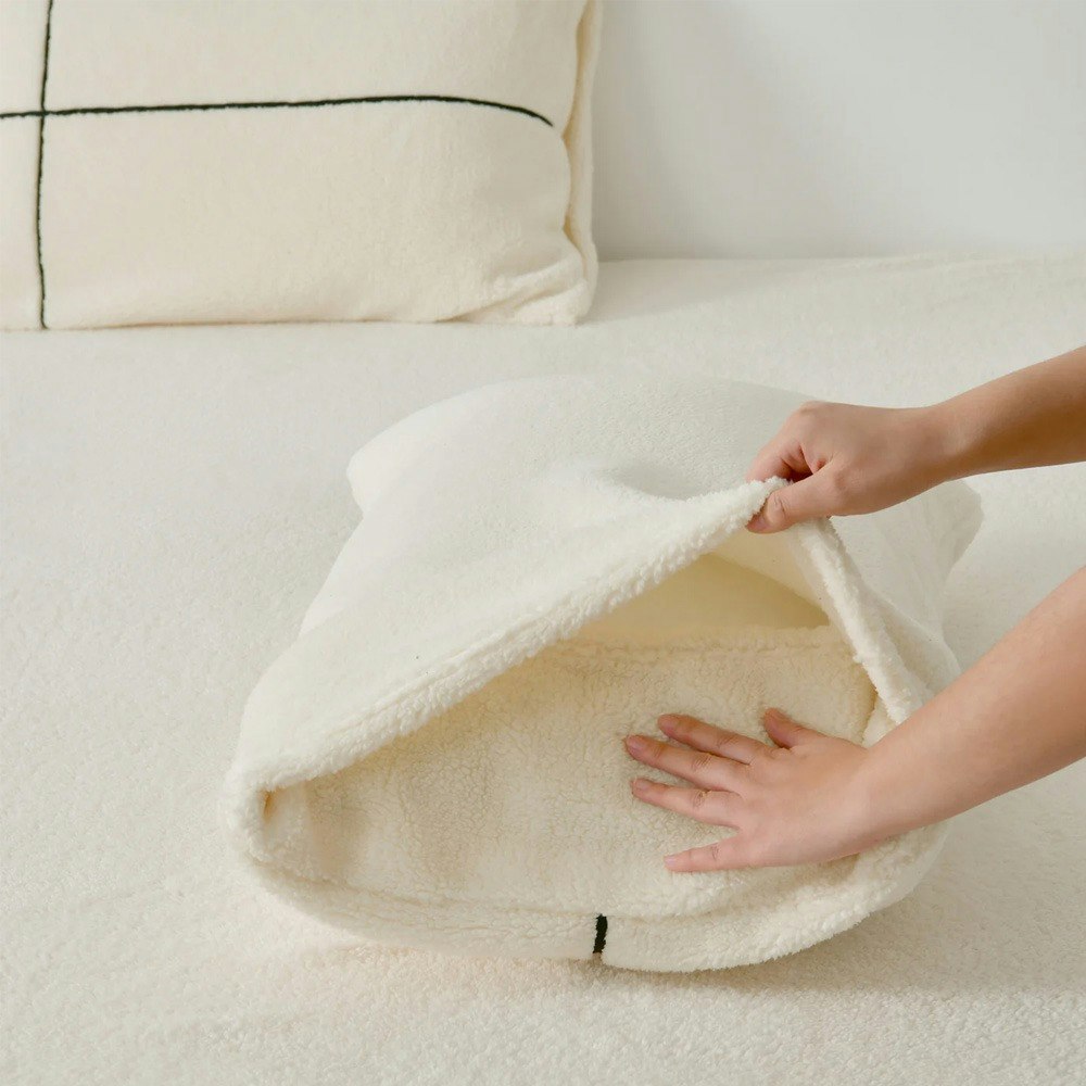 Dreamaker Jasper Teddy Fleece Quilt Cover Set Snow
