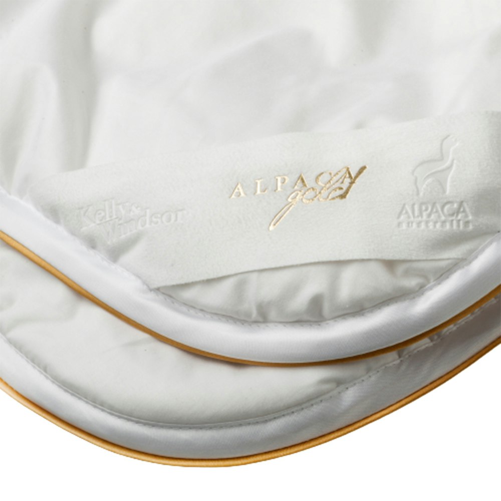 Kelly-And-Windsor_Alpaca-Gold-Product